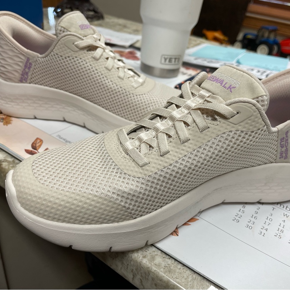 Skechers hands free slip-ins shoes